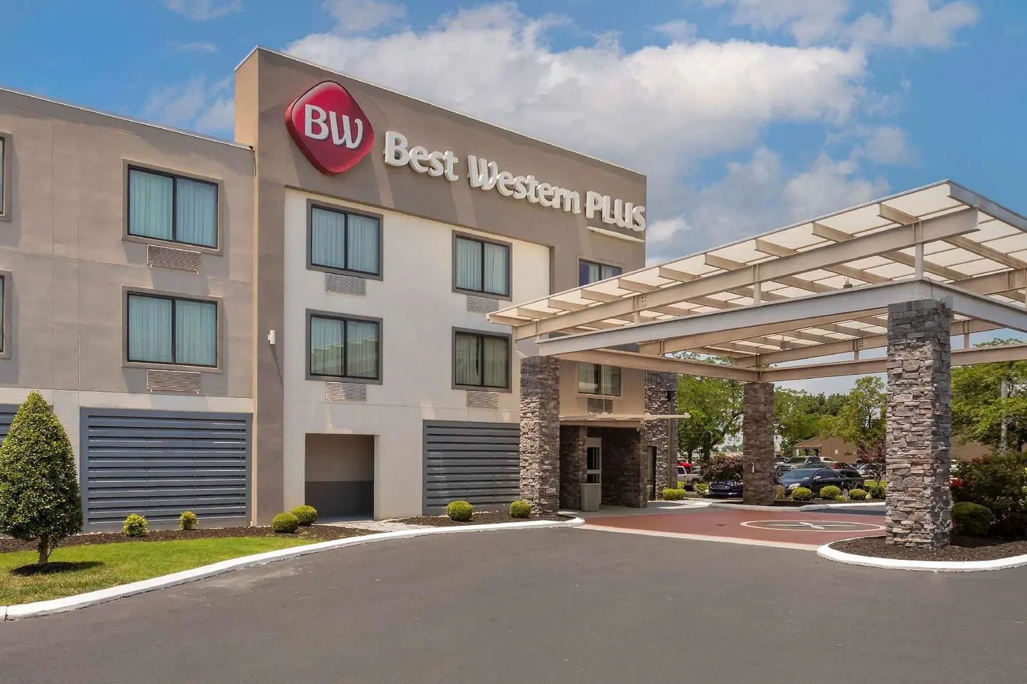 Best Western Plus Bowling Green EXTERIOR