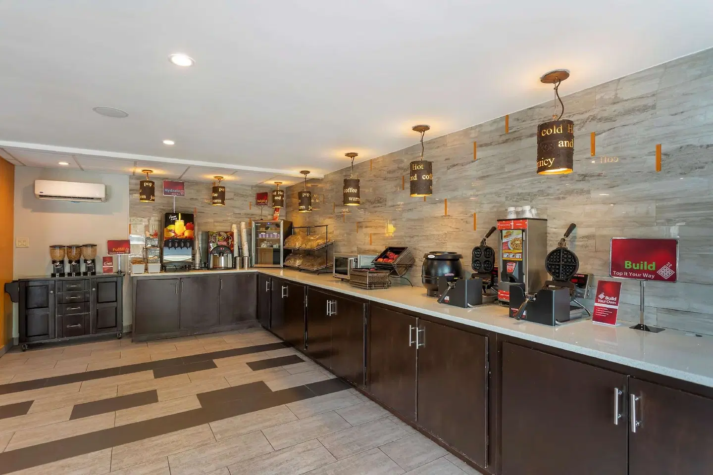 Best Western Plus Bowling Green Bar