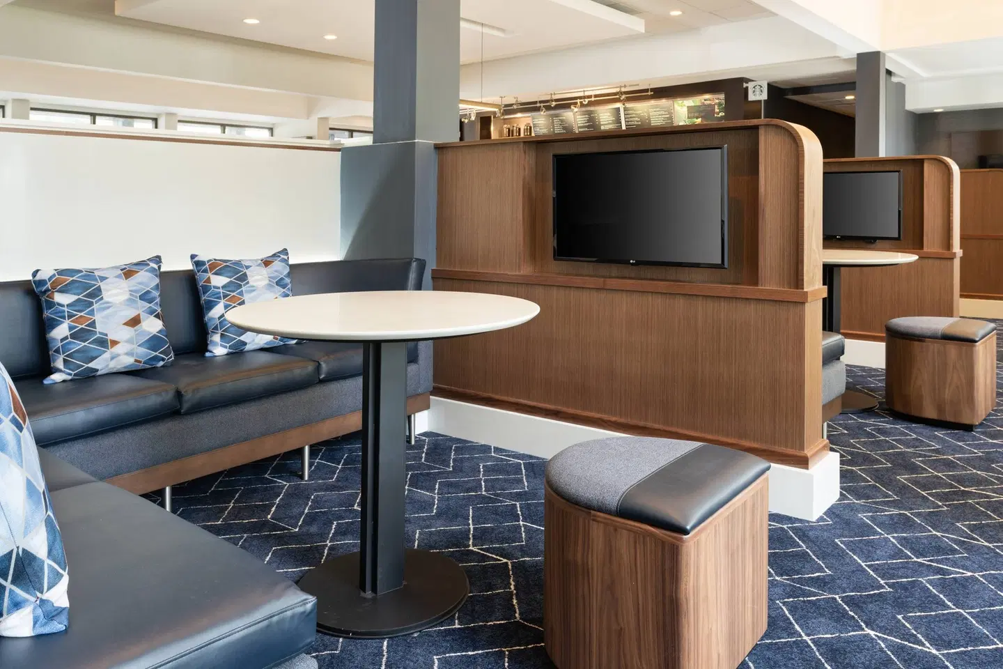 Courtyard by Marriott West Palm Beach Bar