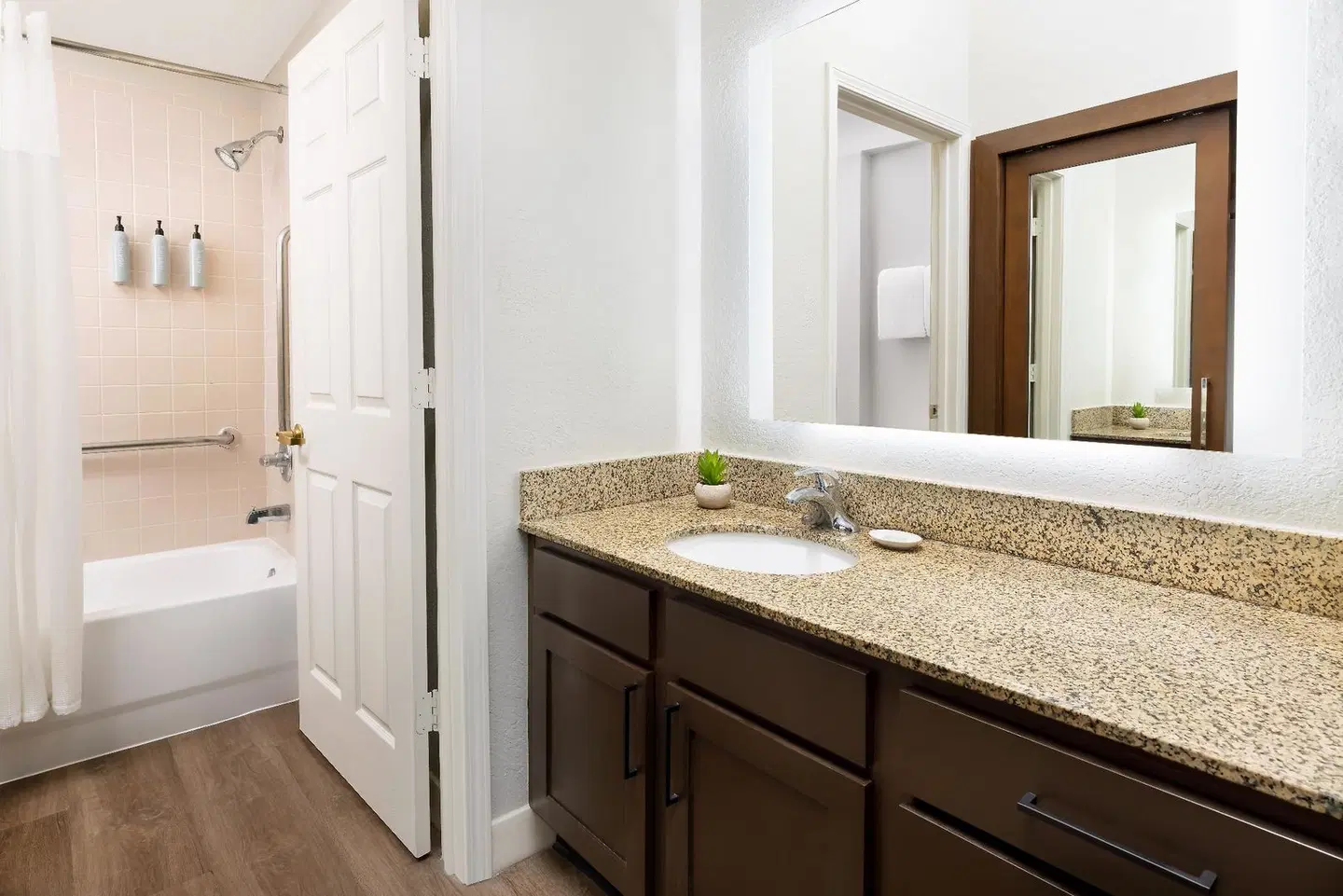 Residence Inn by Marriott West Palm Beach Badezimmer