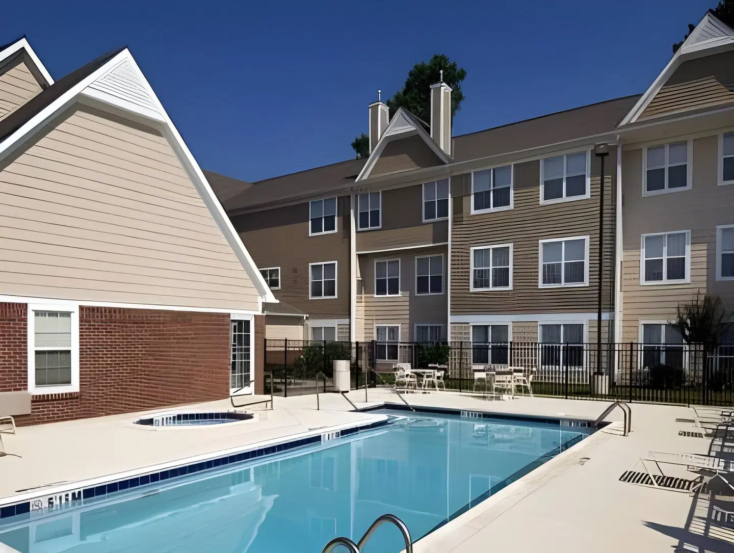 Residence Inn by Marriott Huntsville OUTDOOR_POOL