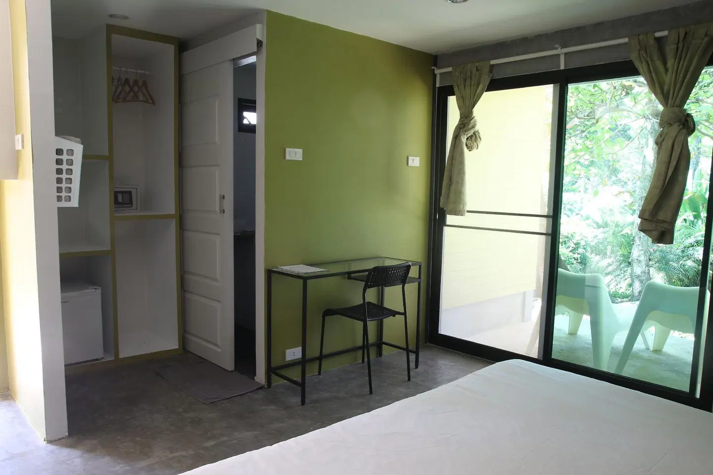 Lazy Republique HEALTH_BEAUTY