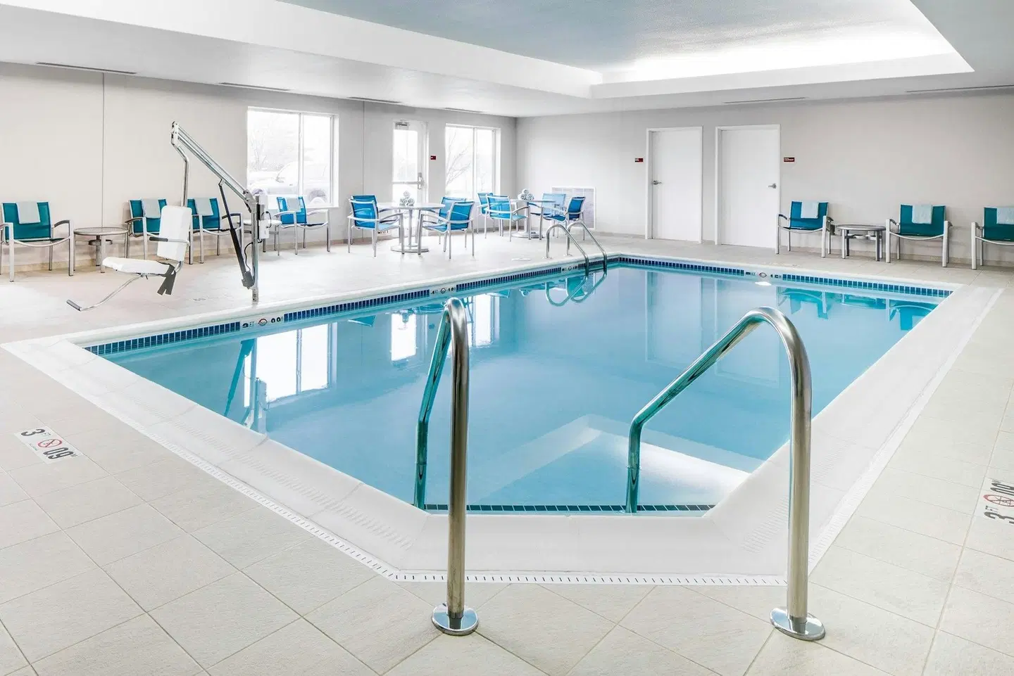 TownePlace Suites by Marriott Kansas City Airport Hallenbad