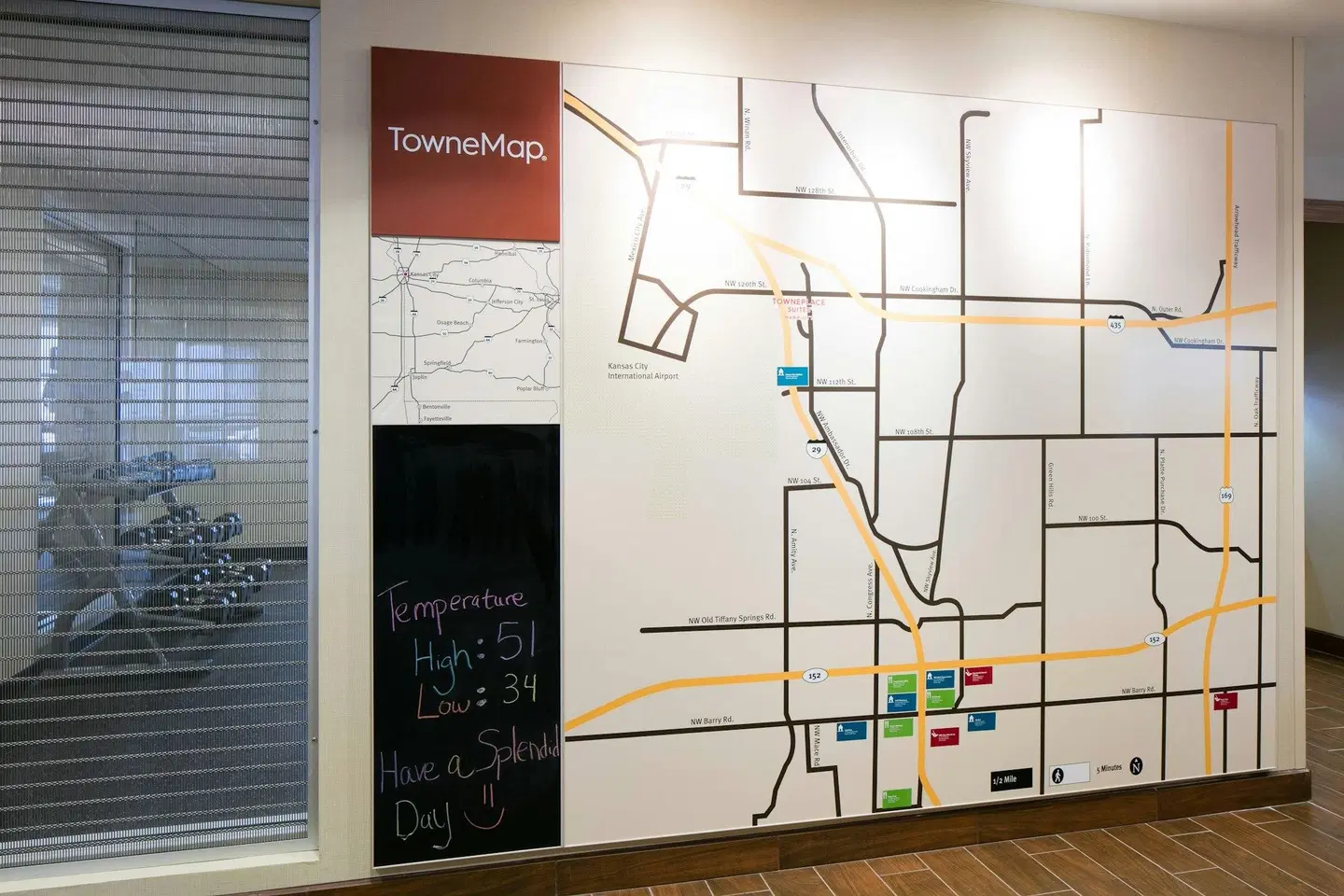 TownePlace Suites by Marriott Kansas City Airport Landkarte