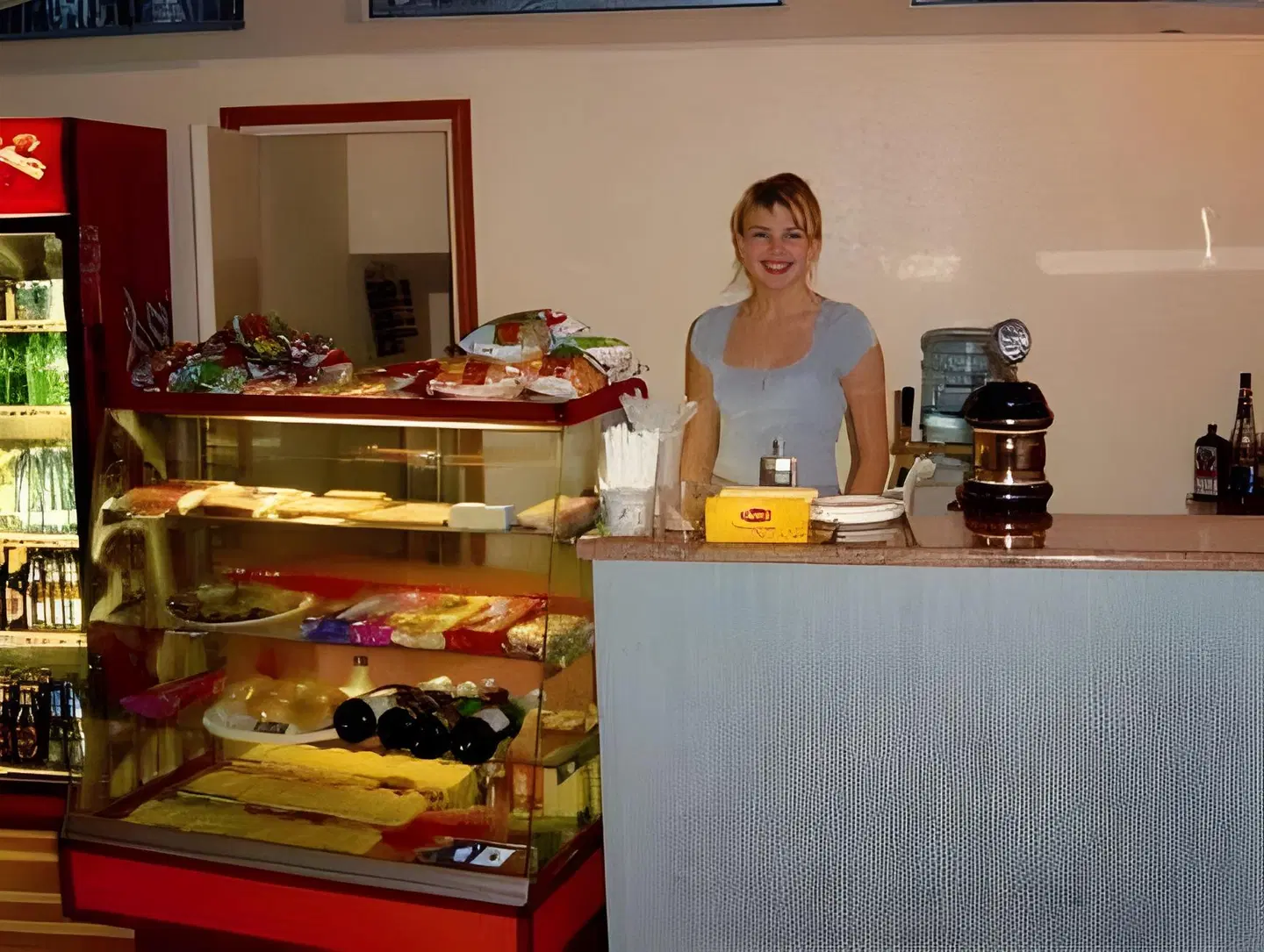 Hotel Laagna Spa & Resort Bar