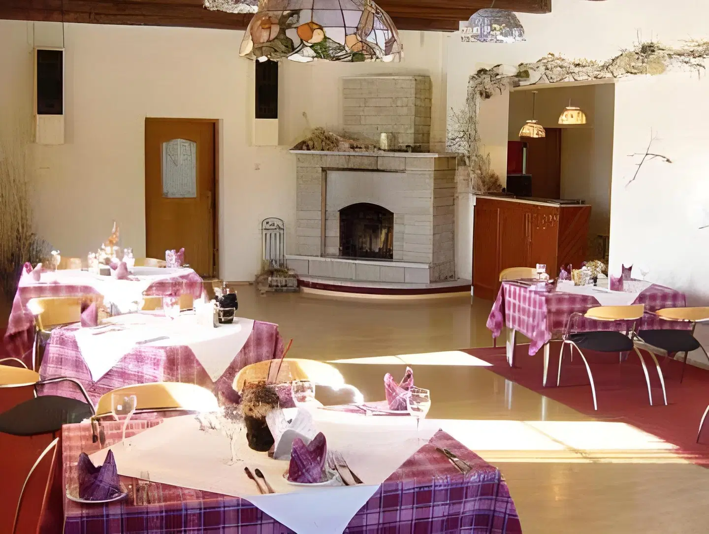 Hotel Laagna Spa & Resort Restaurant