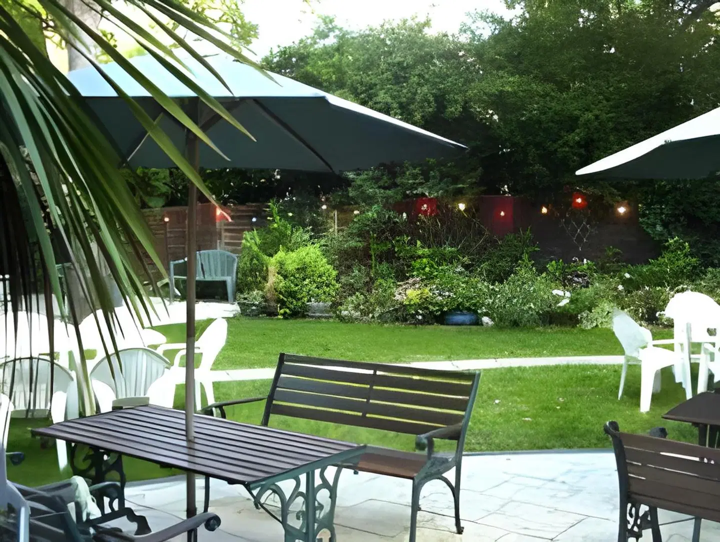 The Mayfair Hotel Terrasse