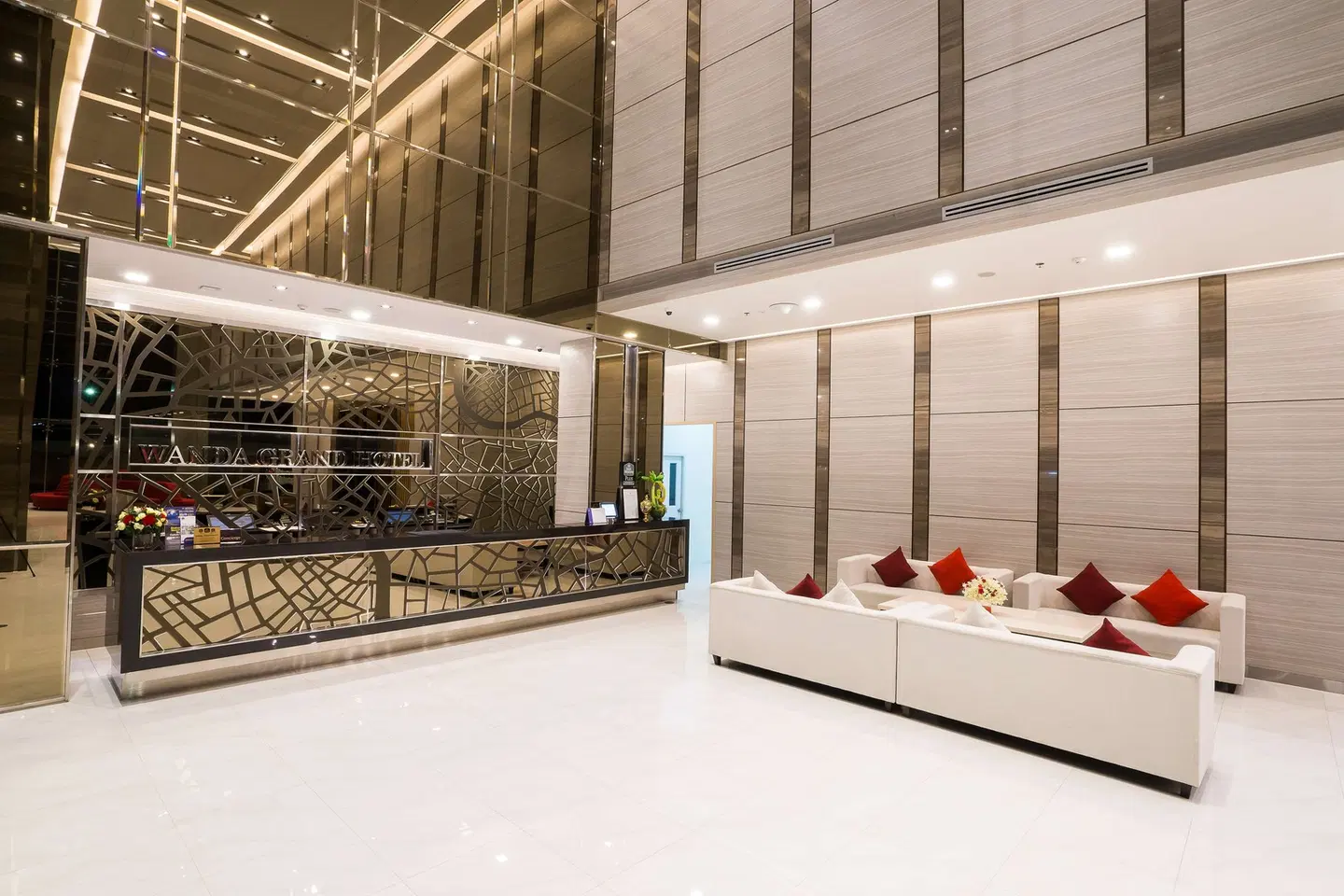 BEST WESTERN PLUS Wanda Grand Hotel Restaurant