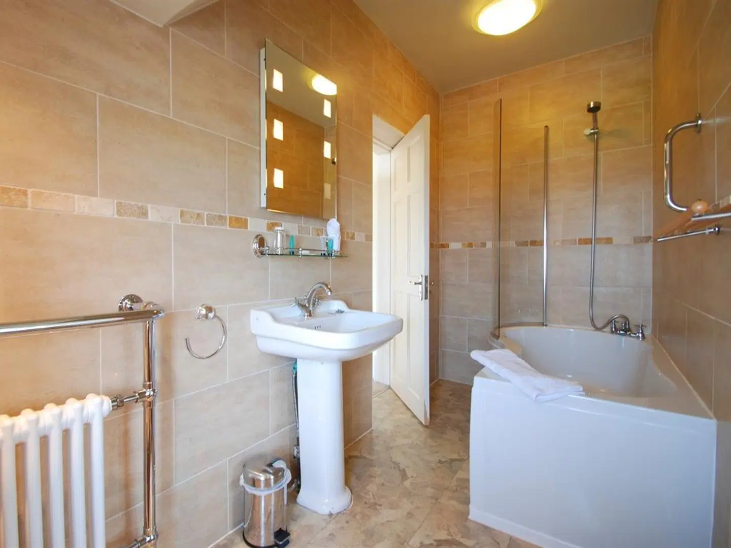 The Gladstone Badezimmer