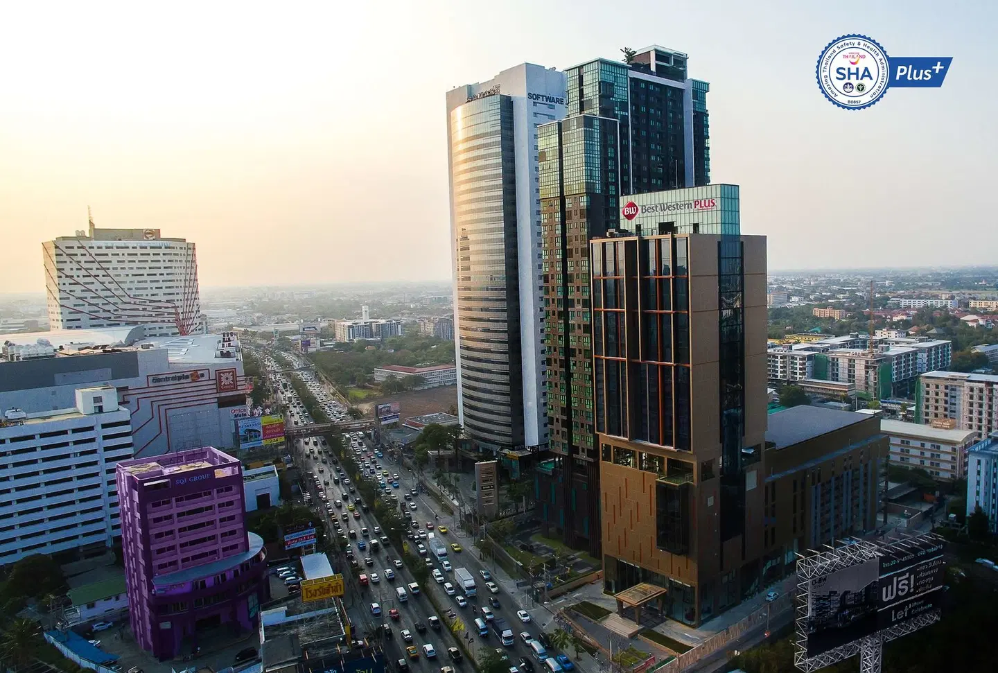 BEST WESTERN PLUS Wanda Grand Hotel EXTERIOR