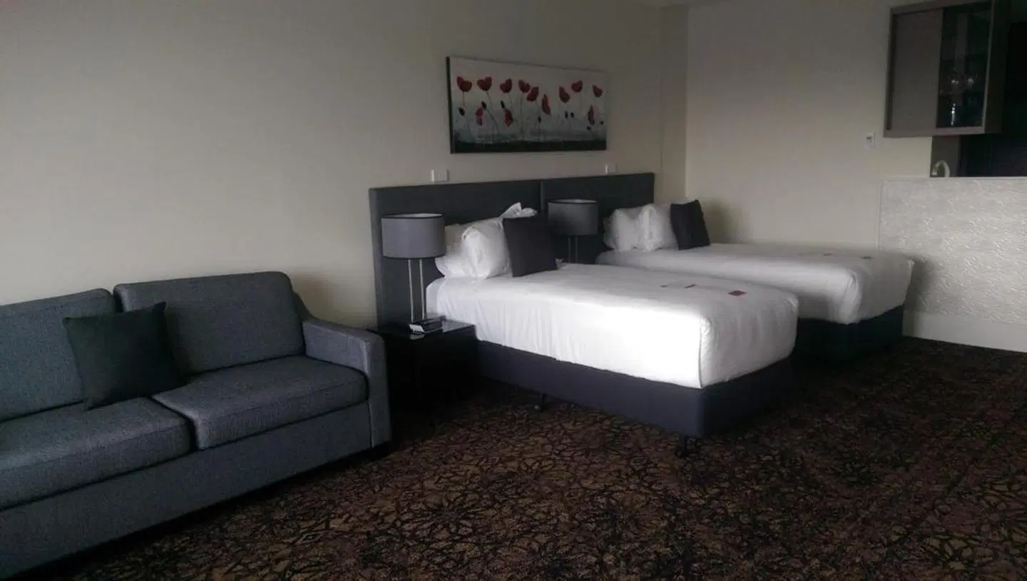 Calamvale Hotel Suites and Conference Centre ROOM_EXAMPLE