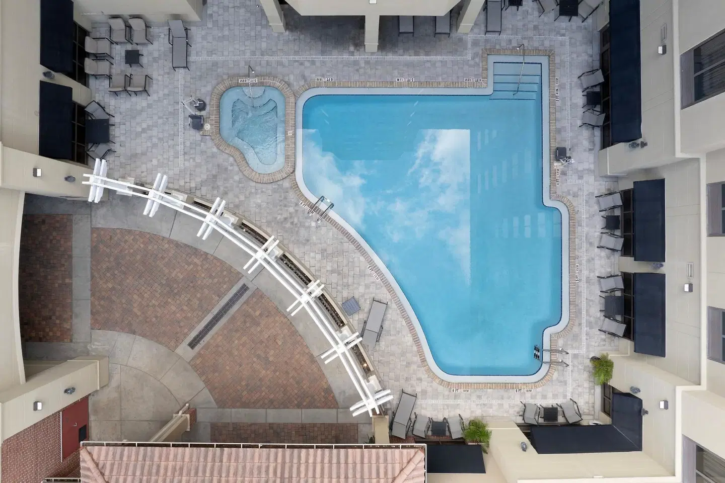 Hilton Garden Inn Jacksonville Downtown Southbank OUTDOOR_POOL