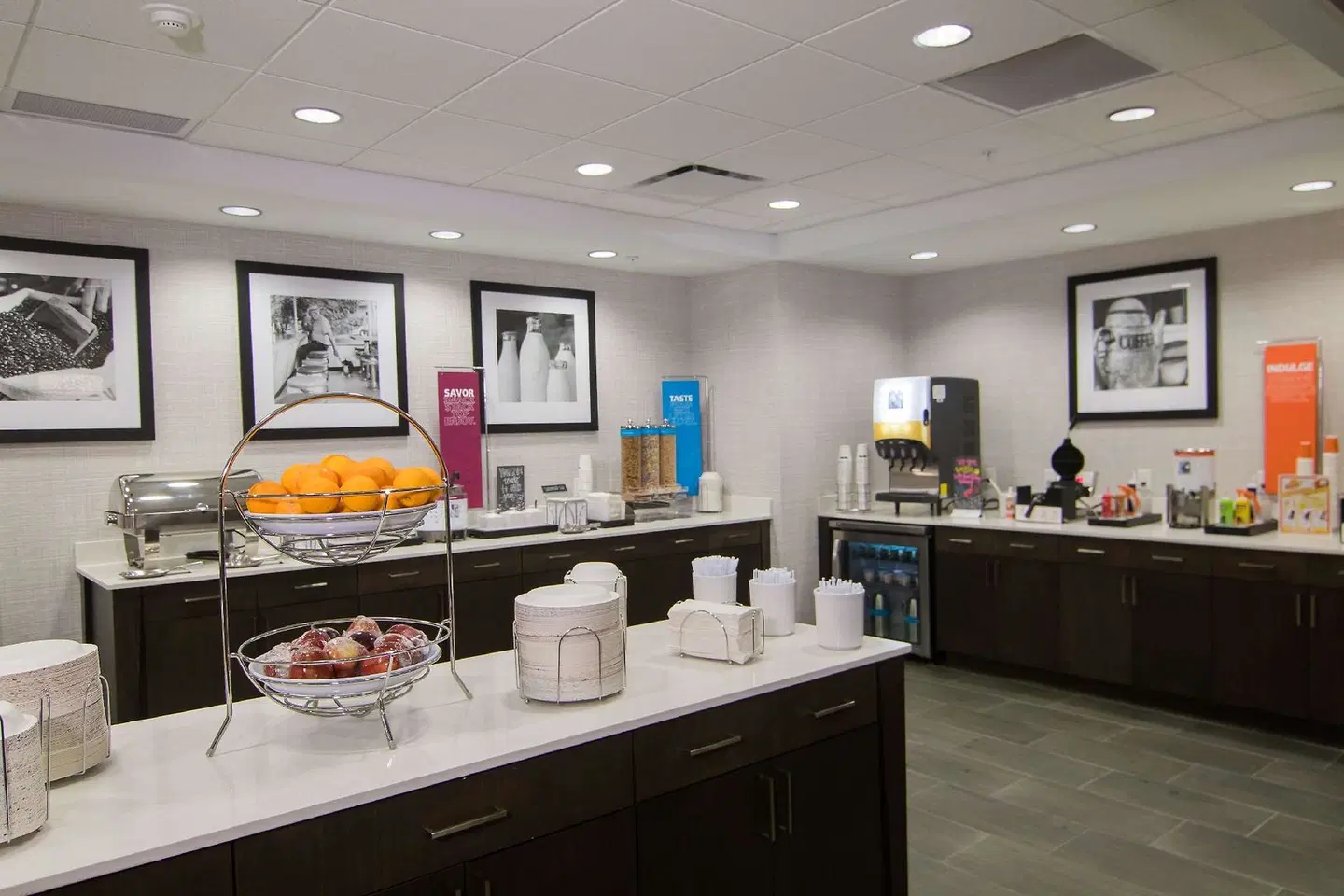 Hampton Inn & Suites Tulsa Downtown Restaurant