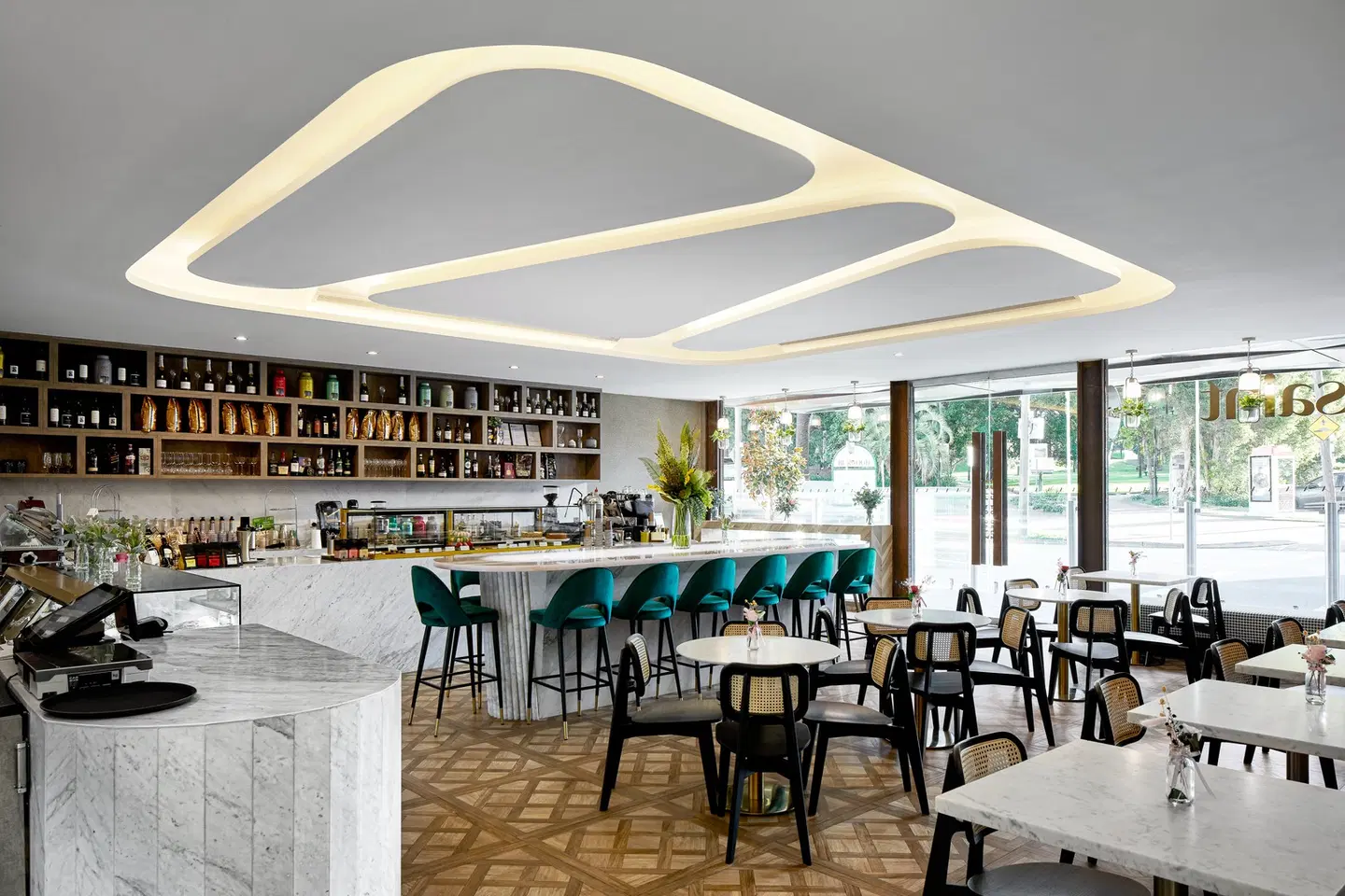 Crowne Plaza Sydney Burwood by IHG Bar