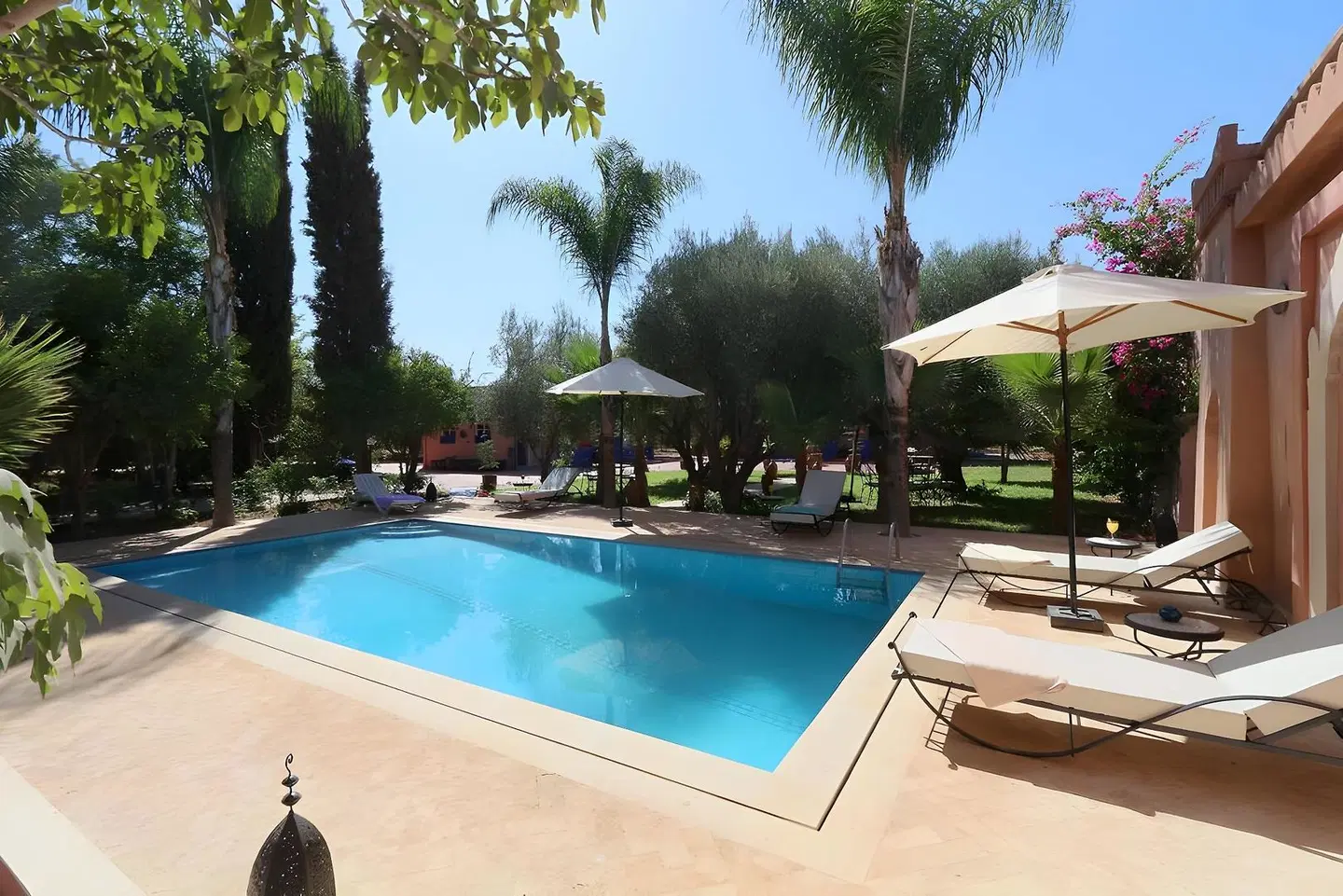 Le Bleu House OUTDOOR_POOL