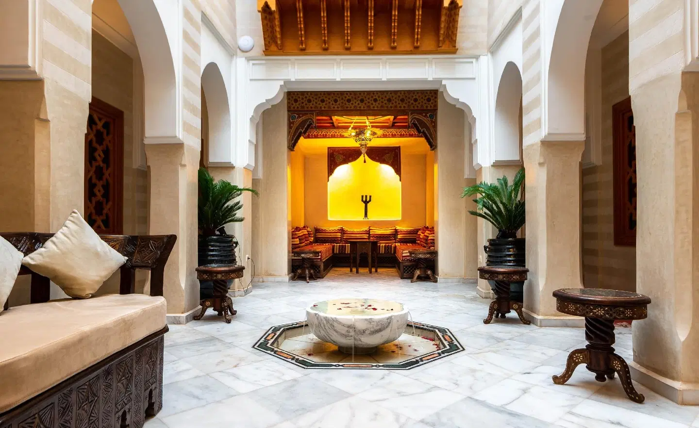 Le Palais Tara & Spa EXTERIOR
