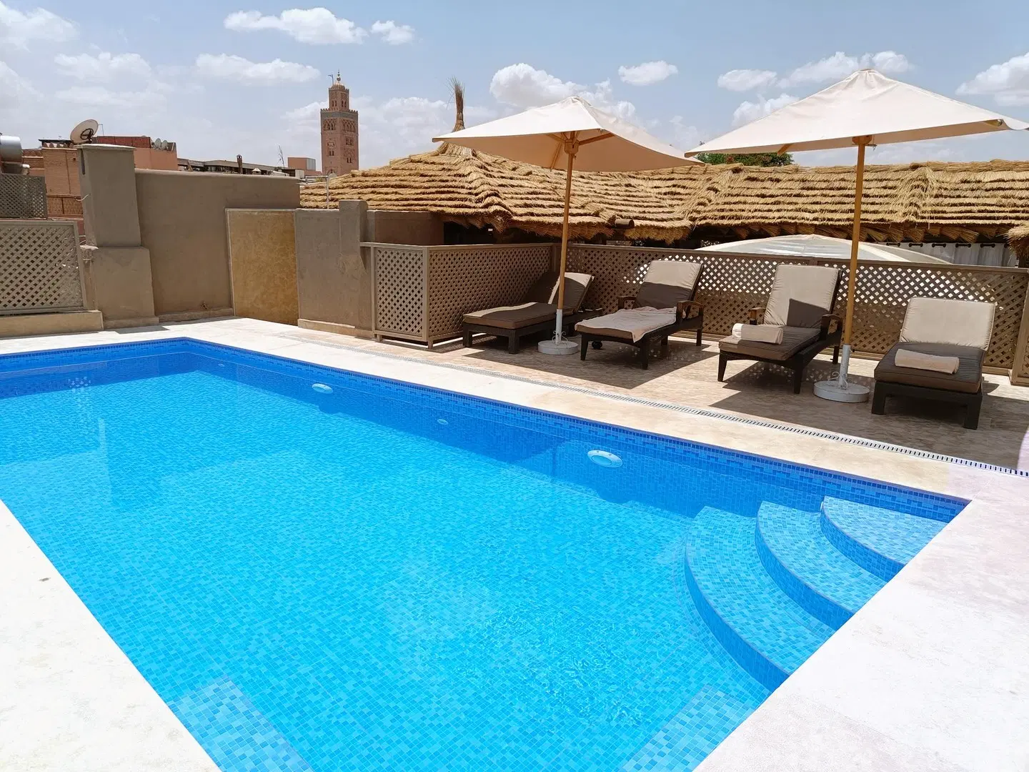 Le Palais Tara & Spa OUTDOOR_POOL
