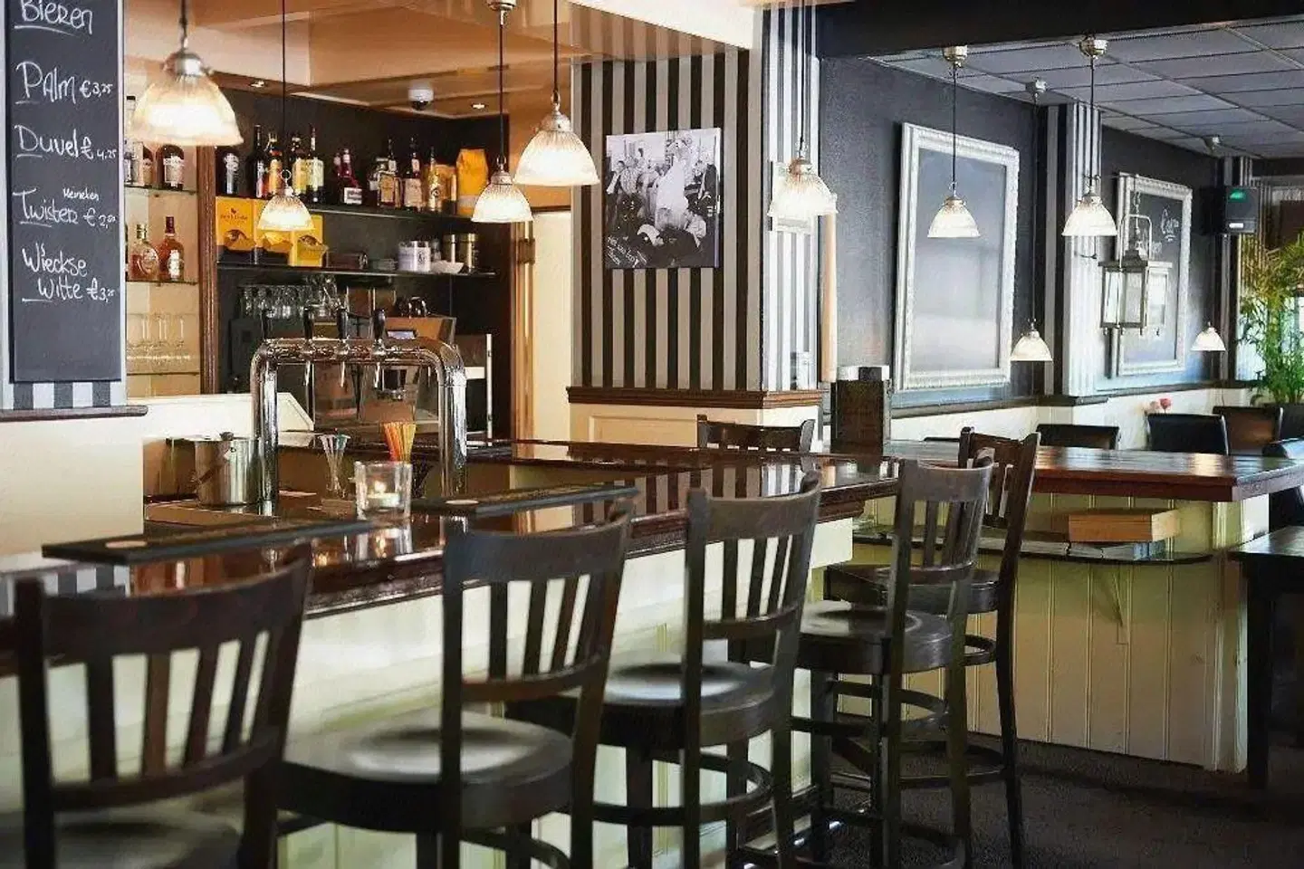 De Jonge Heertjes Bar