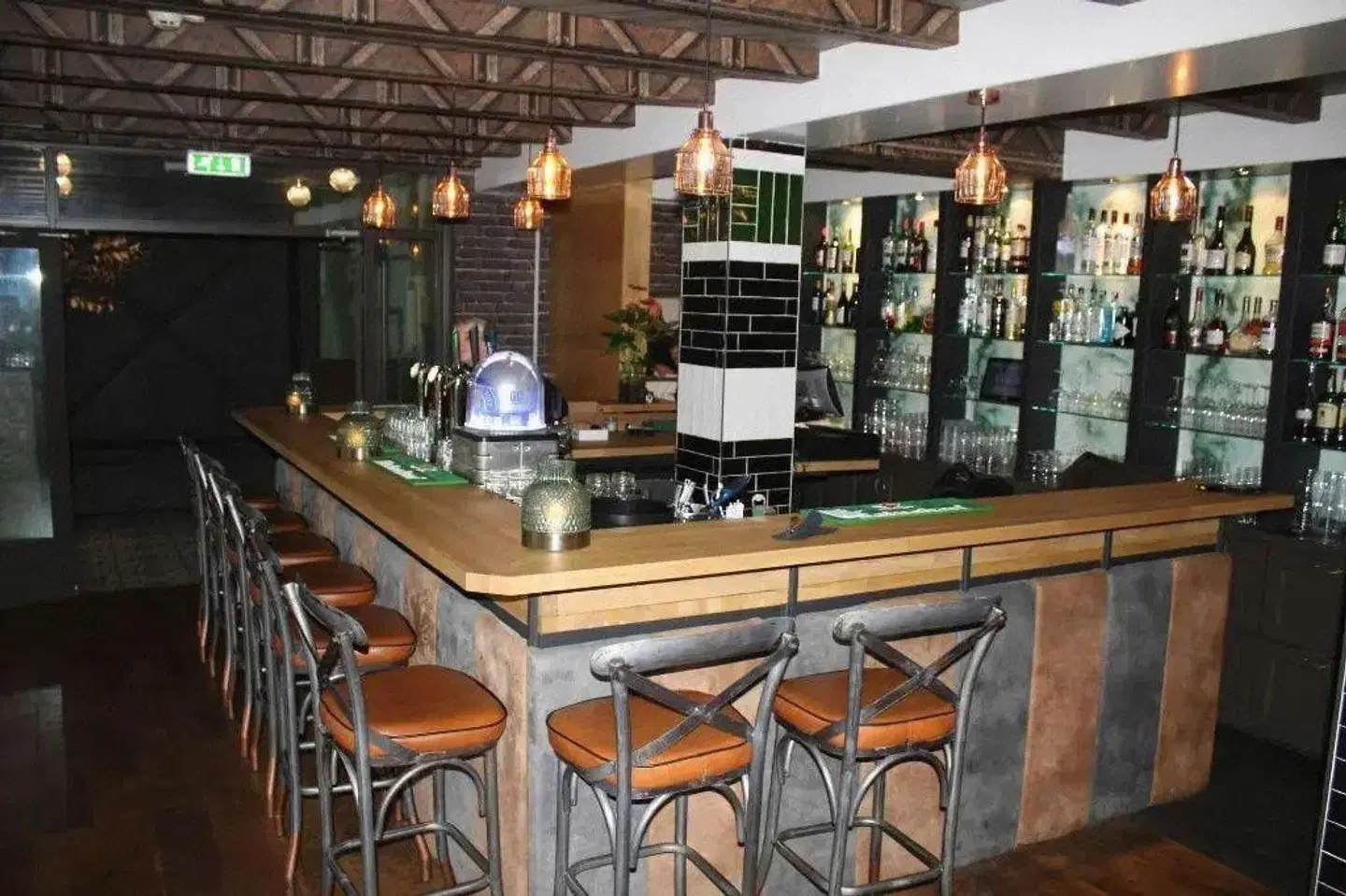 De Jonge Heertjes Bar