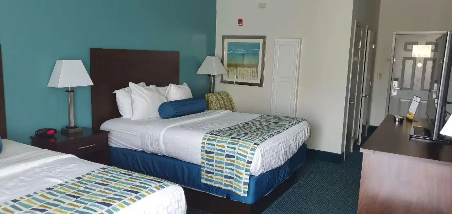 Best Western Plus Blue Angel Inn ROOM_EXAMPLE
