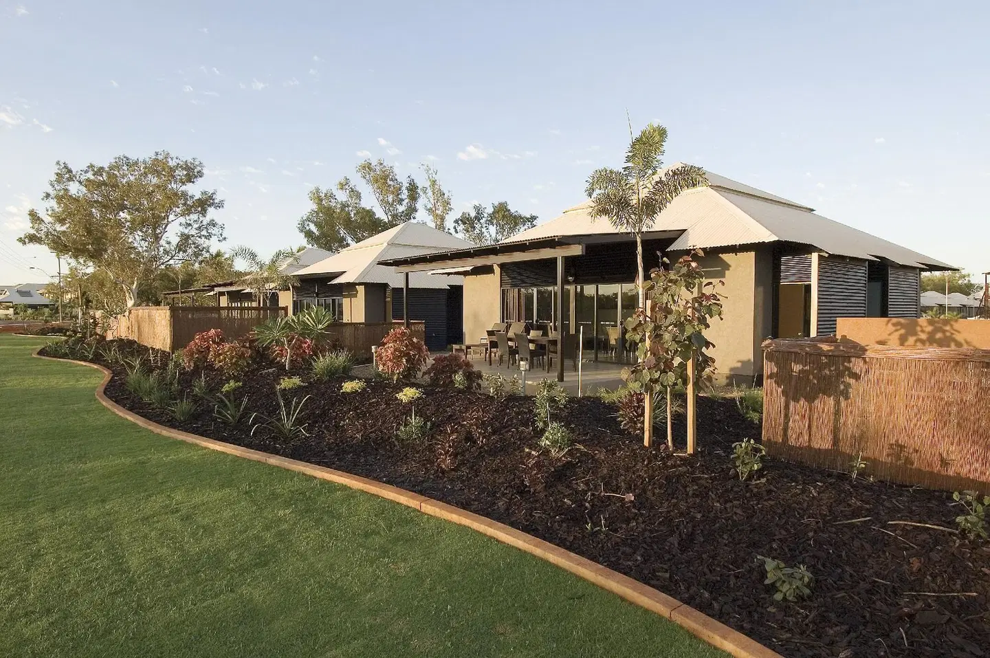Oaks Cable Beach Resort EXTERIOR