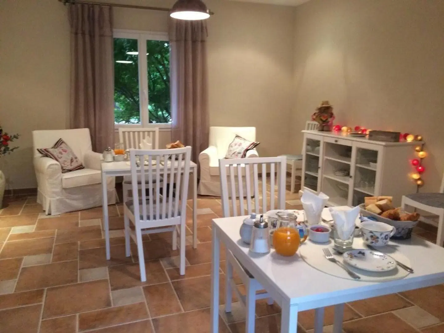 Les Chenes Rouges Restaurant