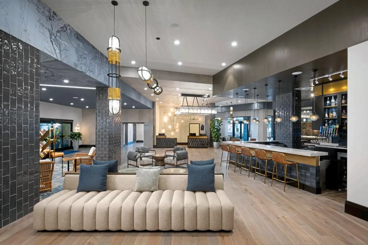 Luminary Hotel & Co., Autograph Collection Bar