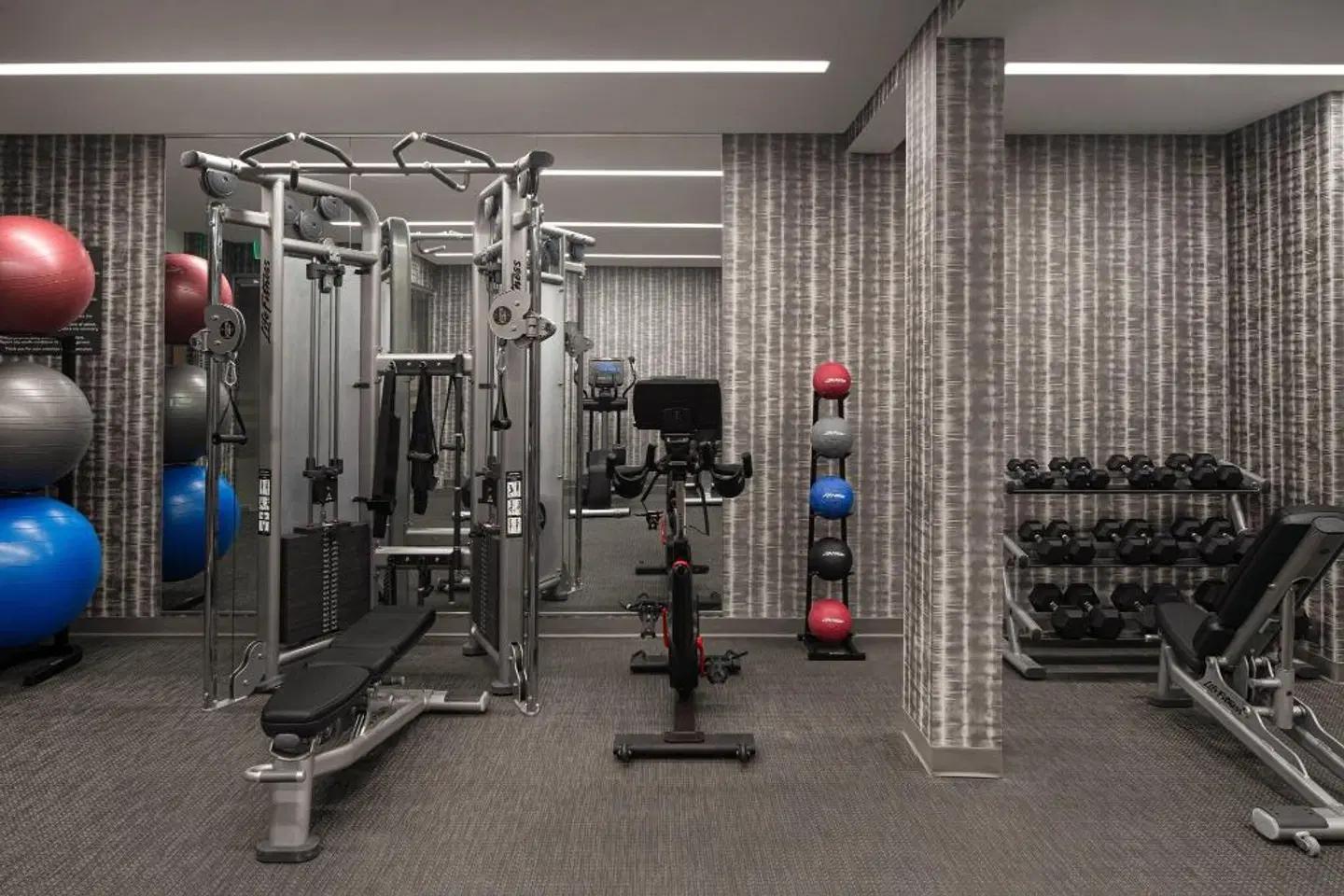 AC Hotel by Marriott Little Rock Downtown SPORTS_AND_LEISURE