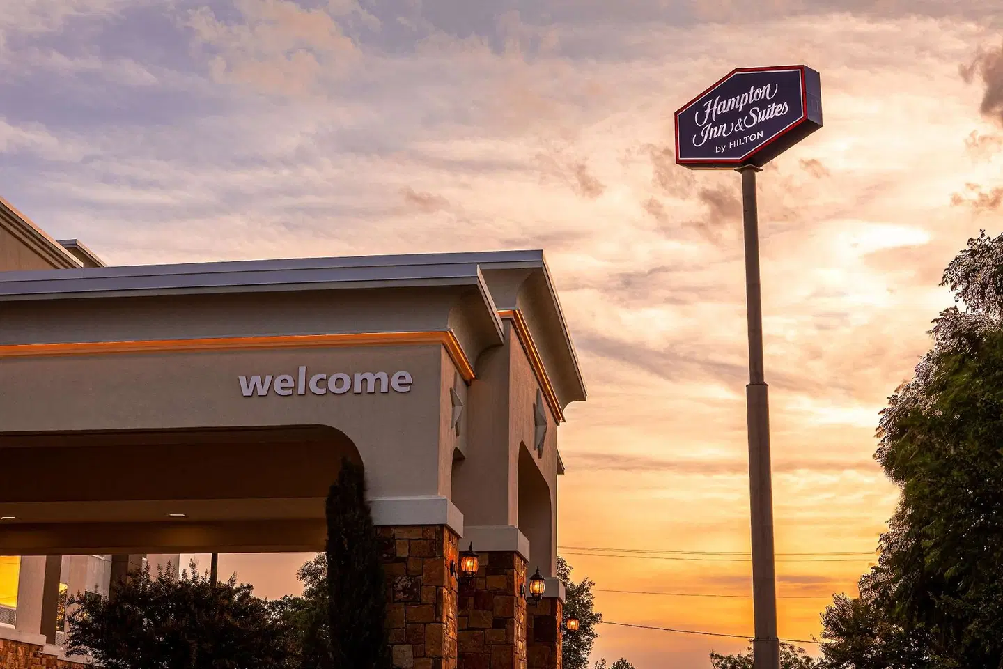 Hampton Inn & Suites Boerne EXTERIOR