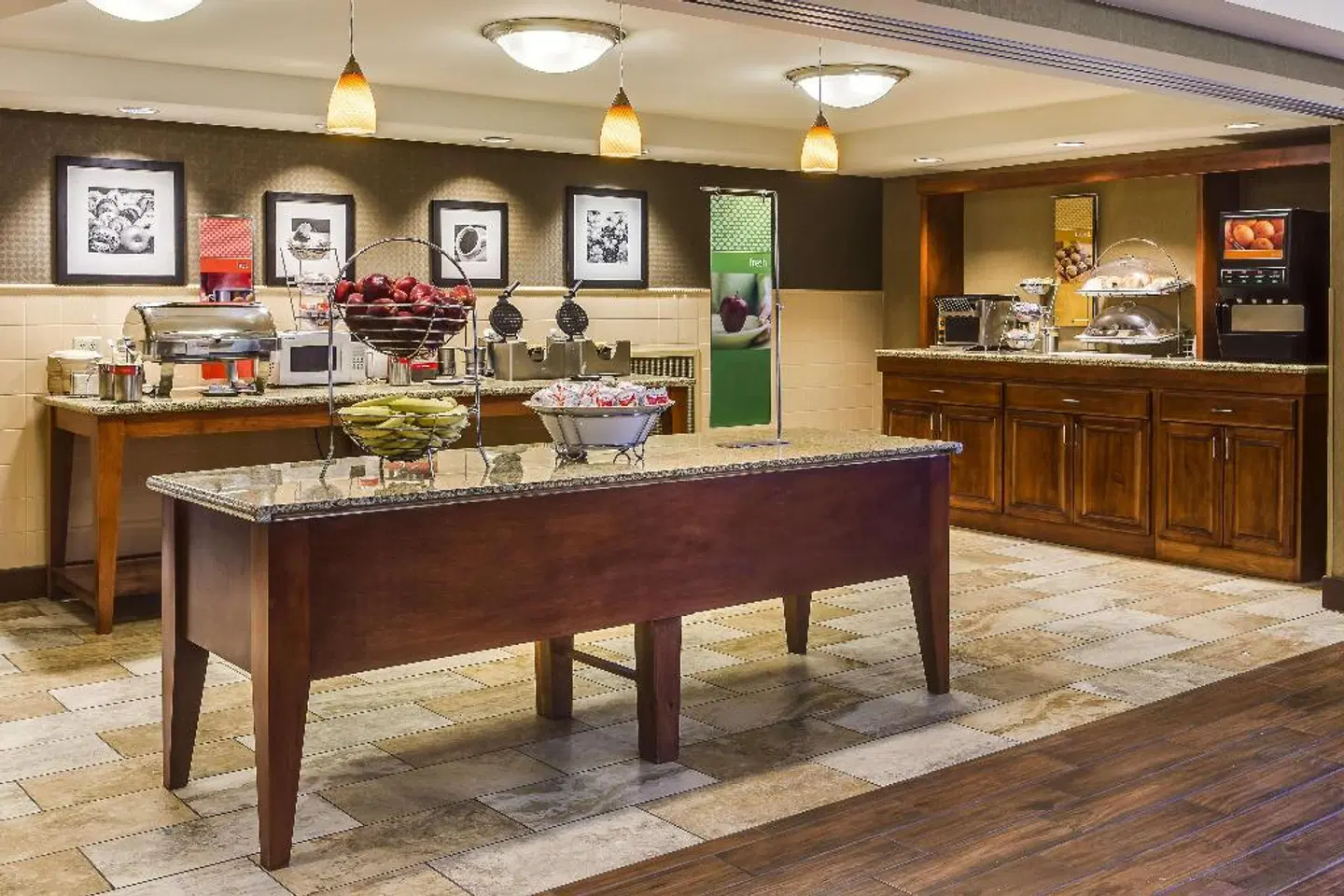 Hampton Inn Dubuque Restaurant