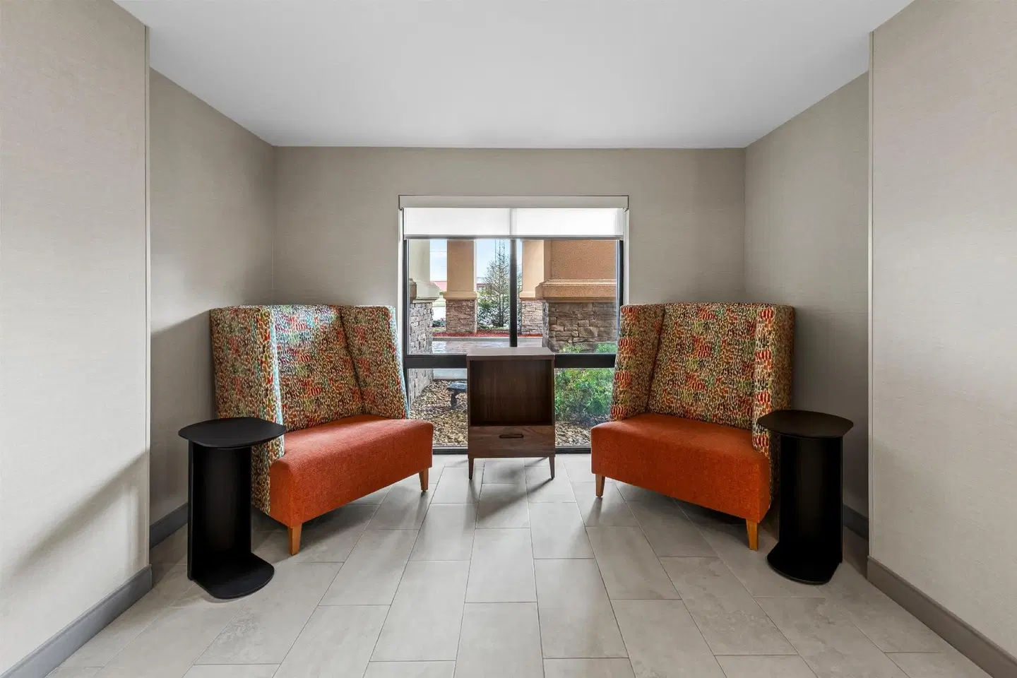 Hampton Inn Harrison ROOM_EXAMPLE