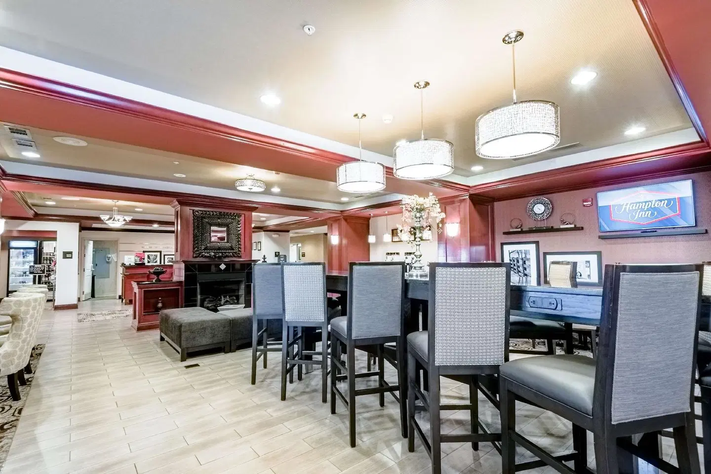 Hampton Inn Montgomery-South-Airport Bar