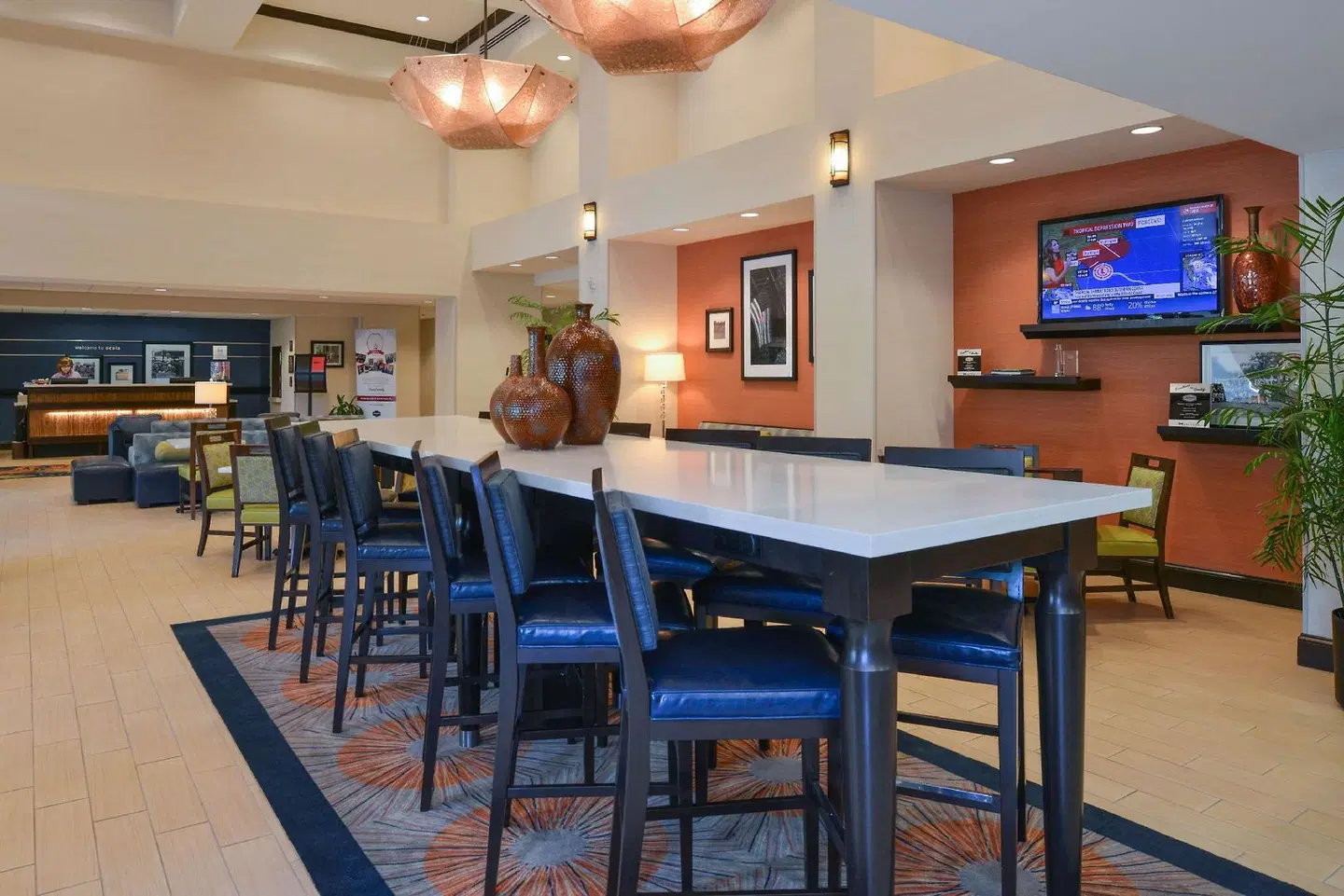 Hampton Inn & Suites Ocala Bar