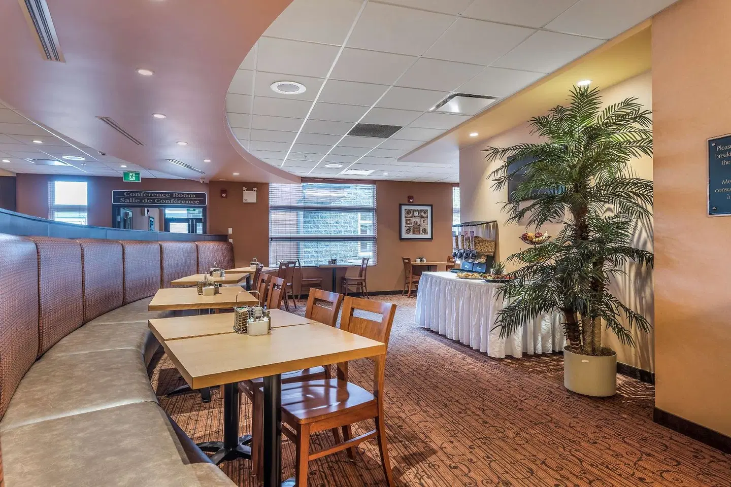 Best Western Plus Bathurst Hotel & Suites LOUNGE_LOBBY