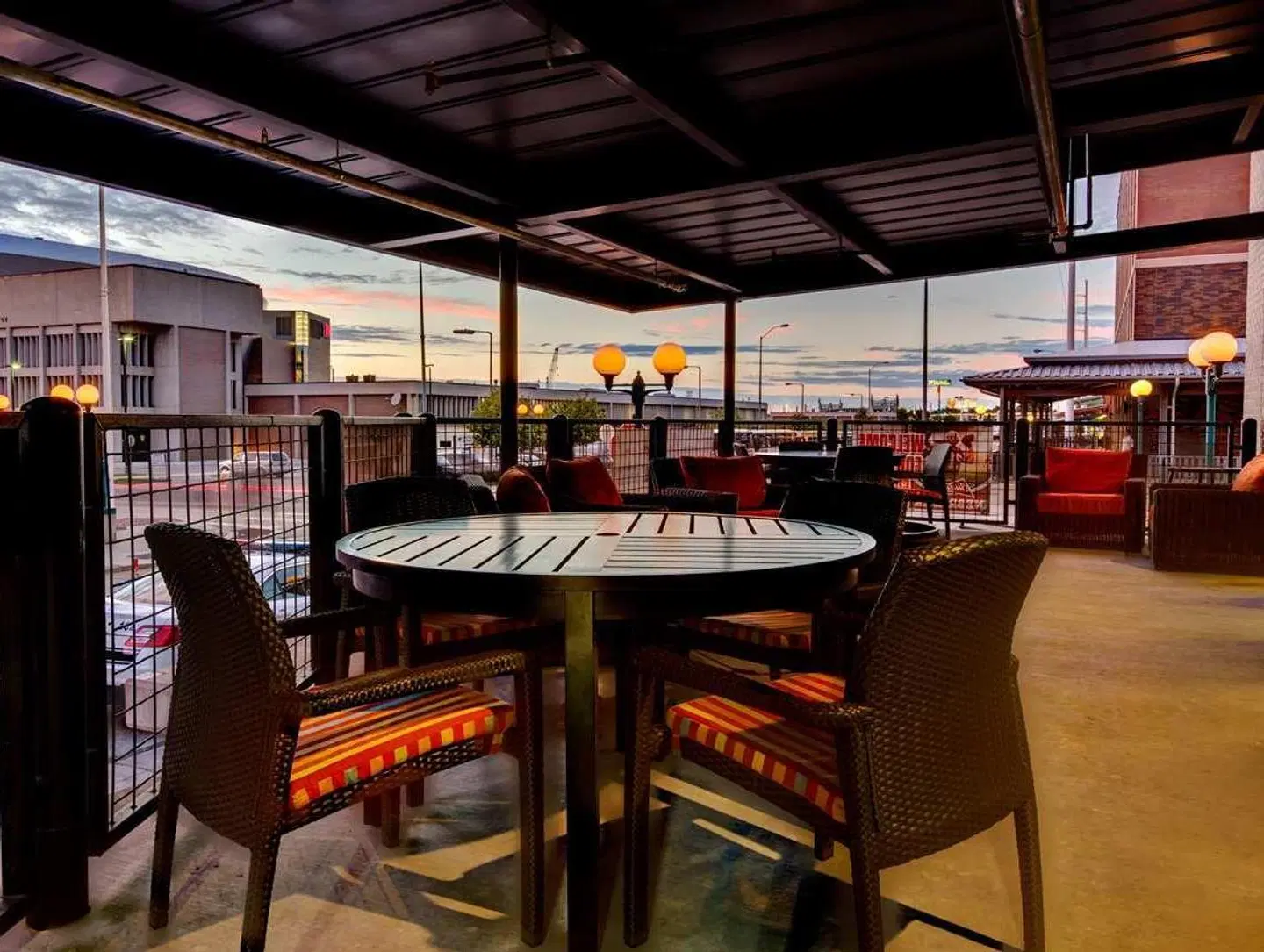 Hilton Garden Inn Lincoln Downtown/Haymarket Bar