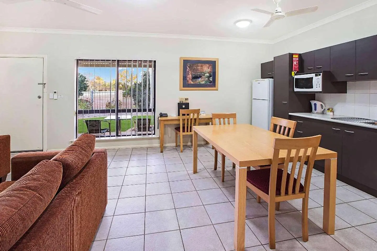 Comfort Inn & Suites Karratha LOUNGE_LOBBY