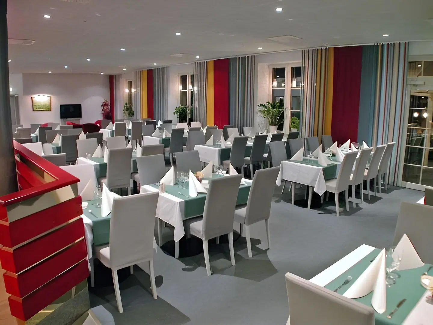 Lumber & Karle - Sweden Hotels Restaurant