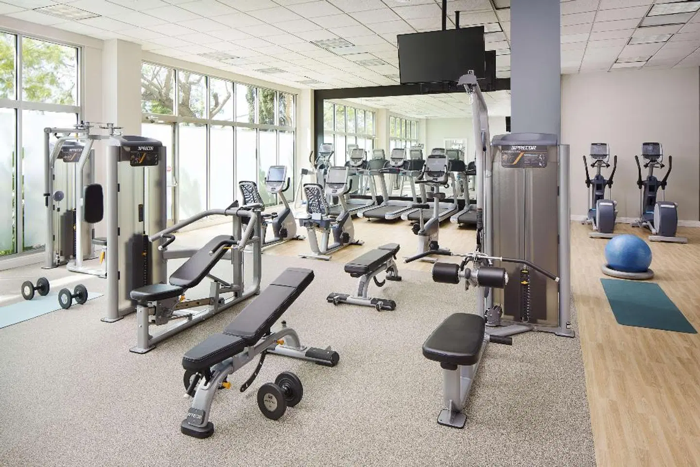 DoubleTree by Hilton Los Angeles/Commerce SPORTS_AND_LEISURE