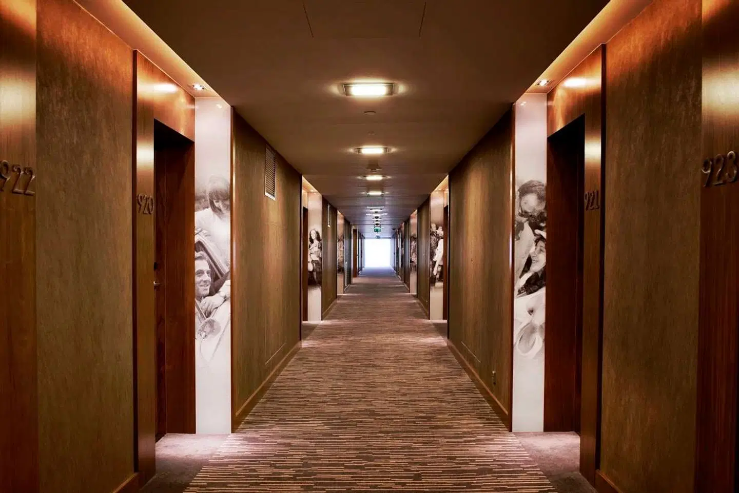 DoubleTree by Hilton Lodz LOUNGE_LOBBY