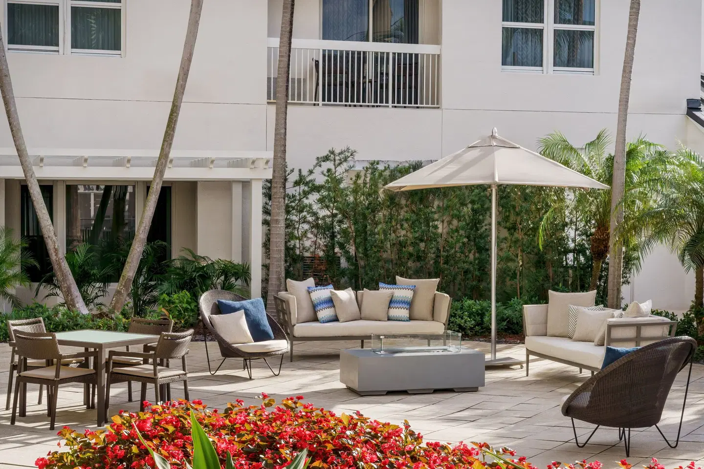 Courtyard by Marriott Miami Aventura Mall Terrasse