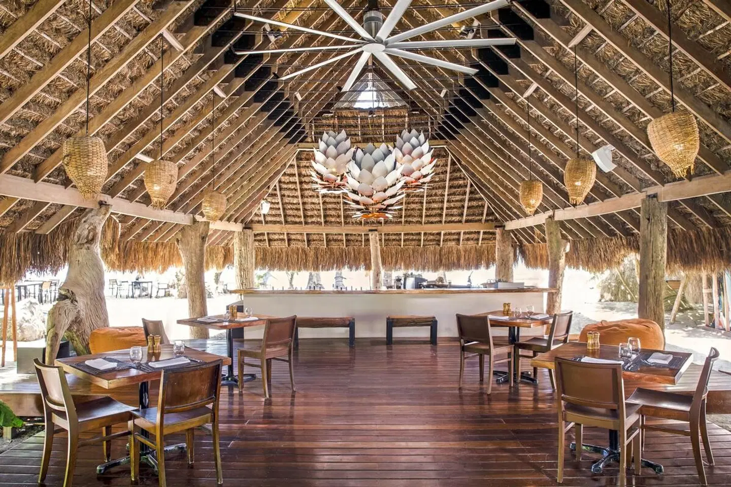 Isla Palenque Resort Bar