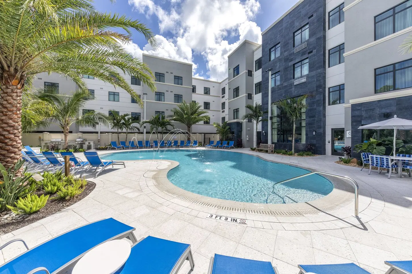Staybridge Suites Naples Marco Island by IHG OUTDOOR_POOL