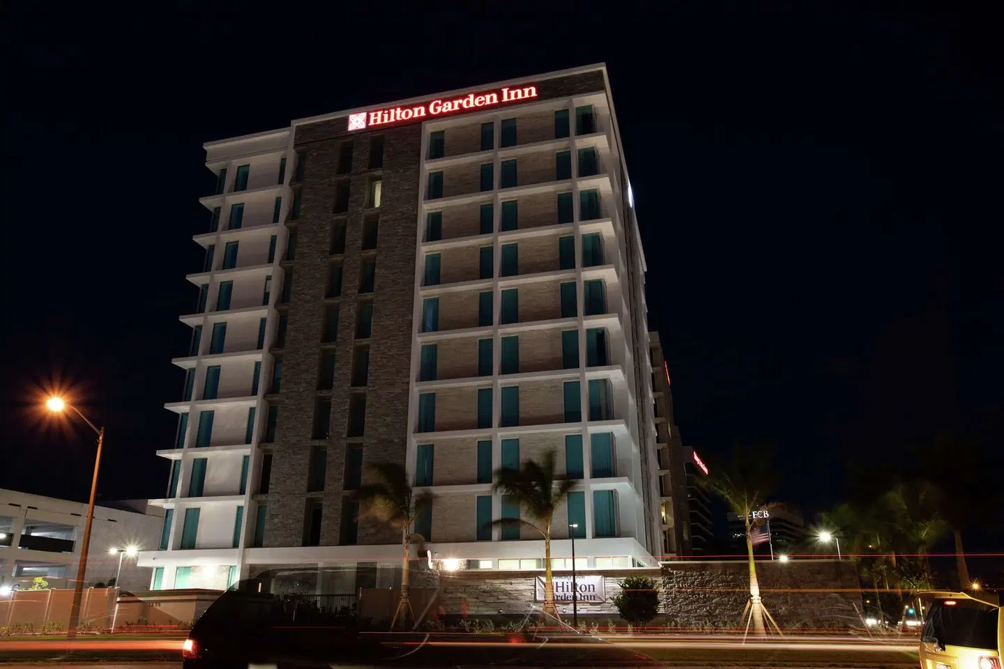 Hilton Garden Inn West Palm Beach I95 Outlets EXTERIOR