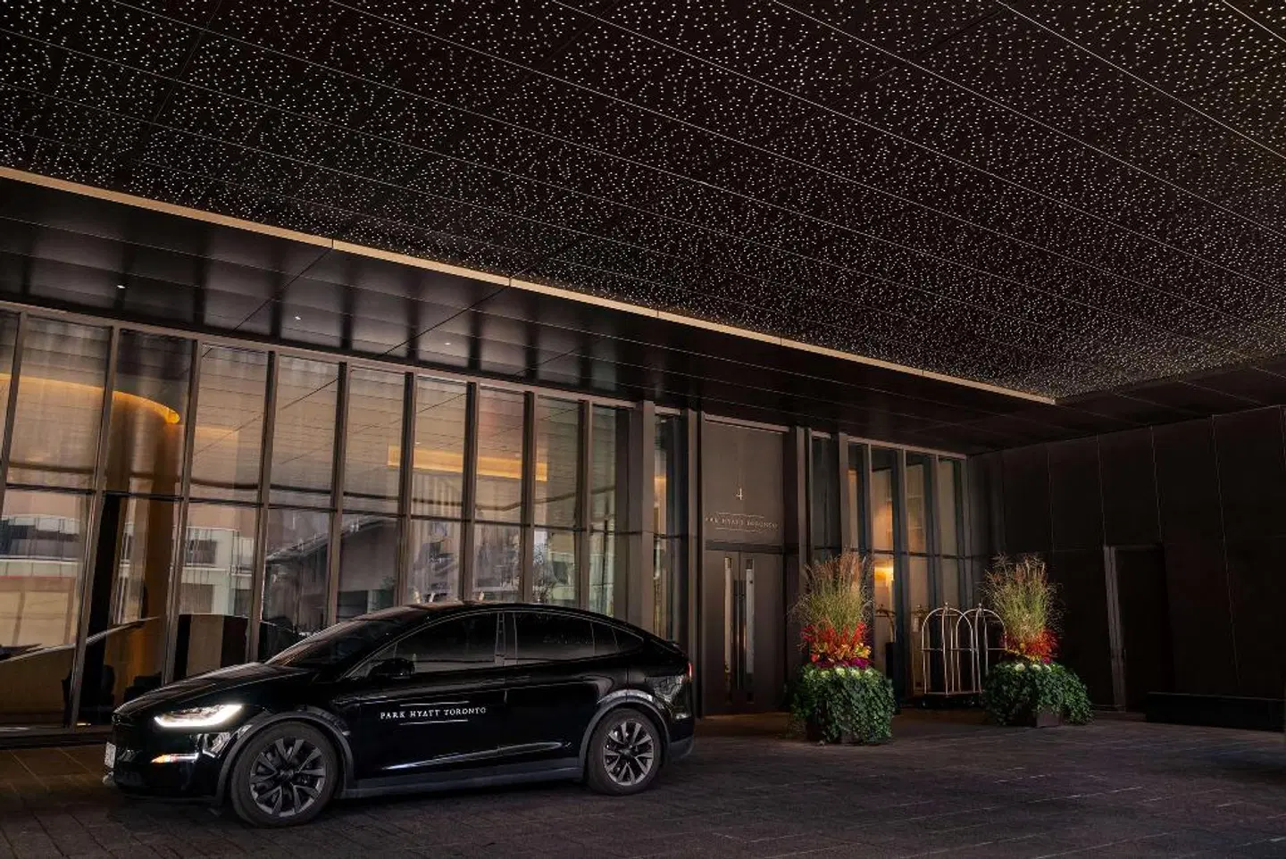 Park Hyatt Toronto EXTERIOR