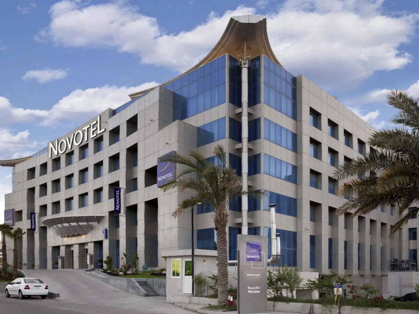 Novotel Dammam Business Park EXTERIOR