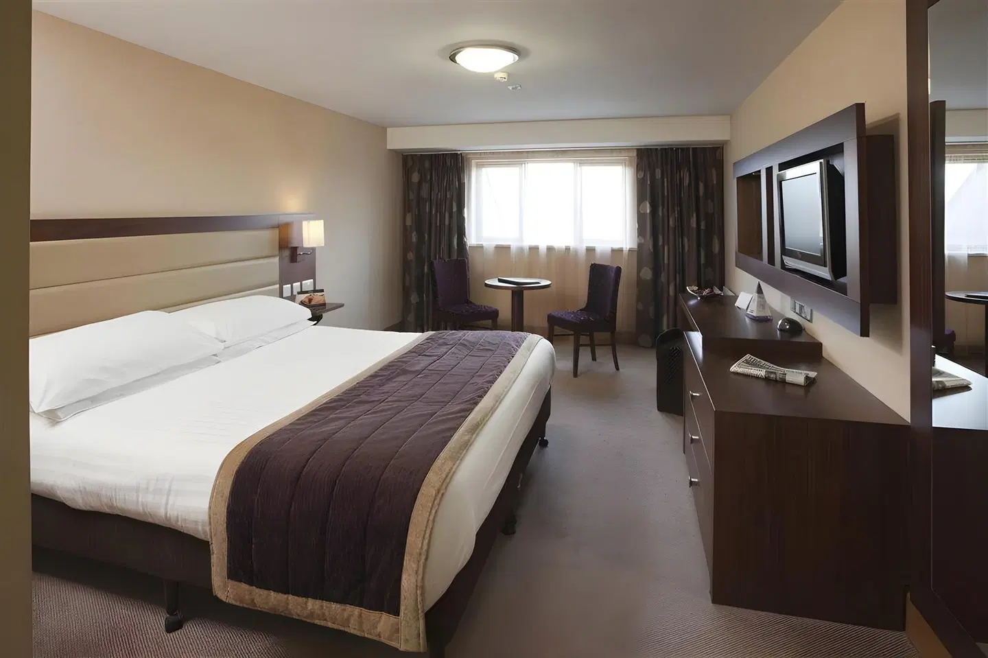 Westport Woods Hotel & Spa ROOM_EXAMPLE