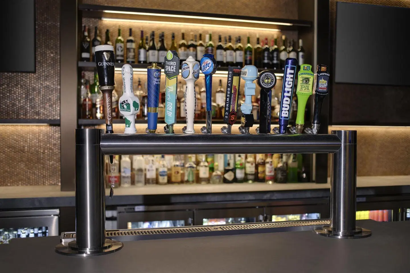 Hyatt Regency Milwaukee Bar