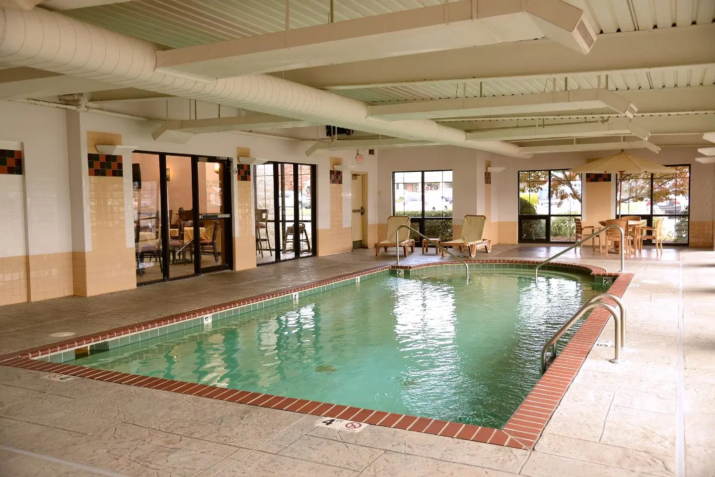 La Quinta Inn & Suites by Wyndham Springfield South Hallenbad
