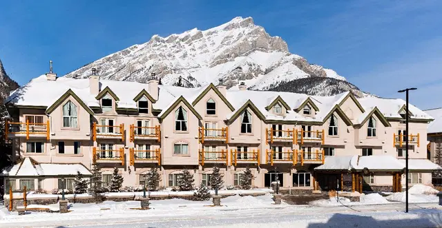 The Rundlestone Lodge EXTERIOR