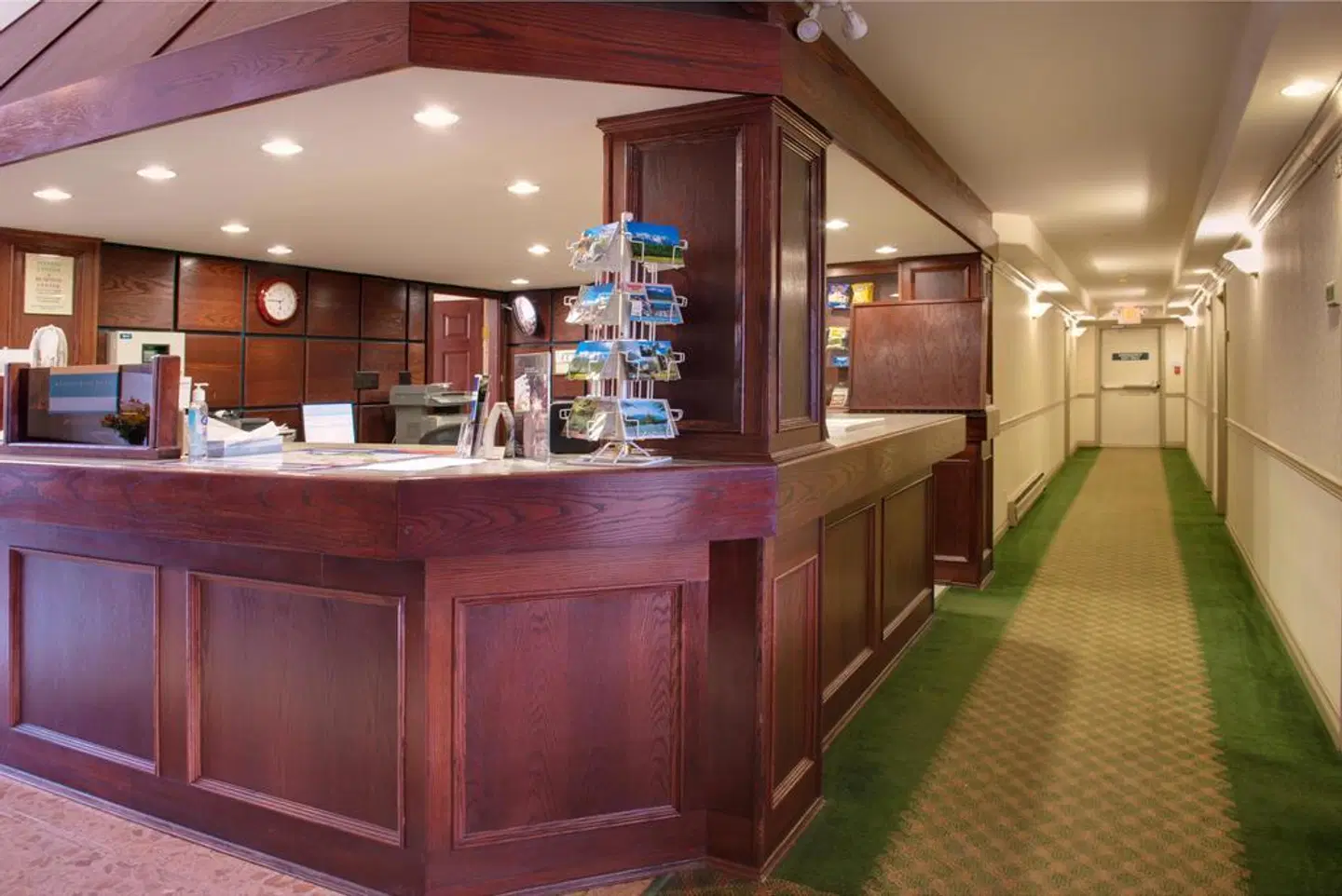 Sandman Inn Smithers Bar